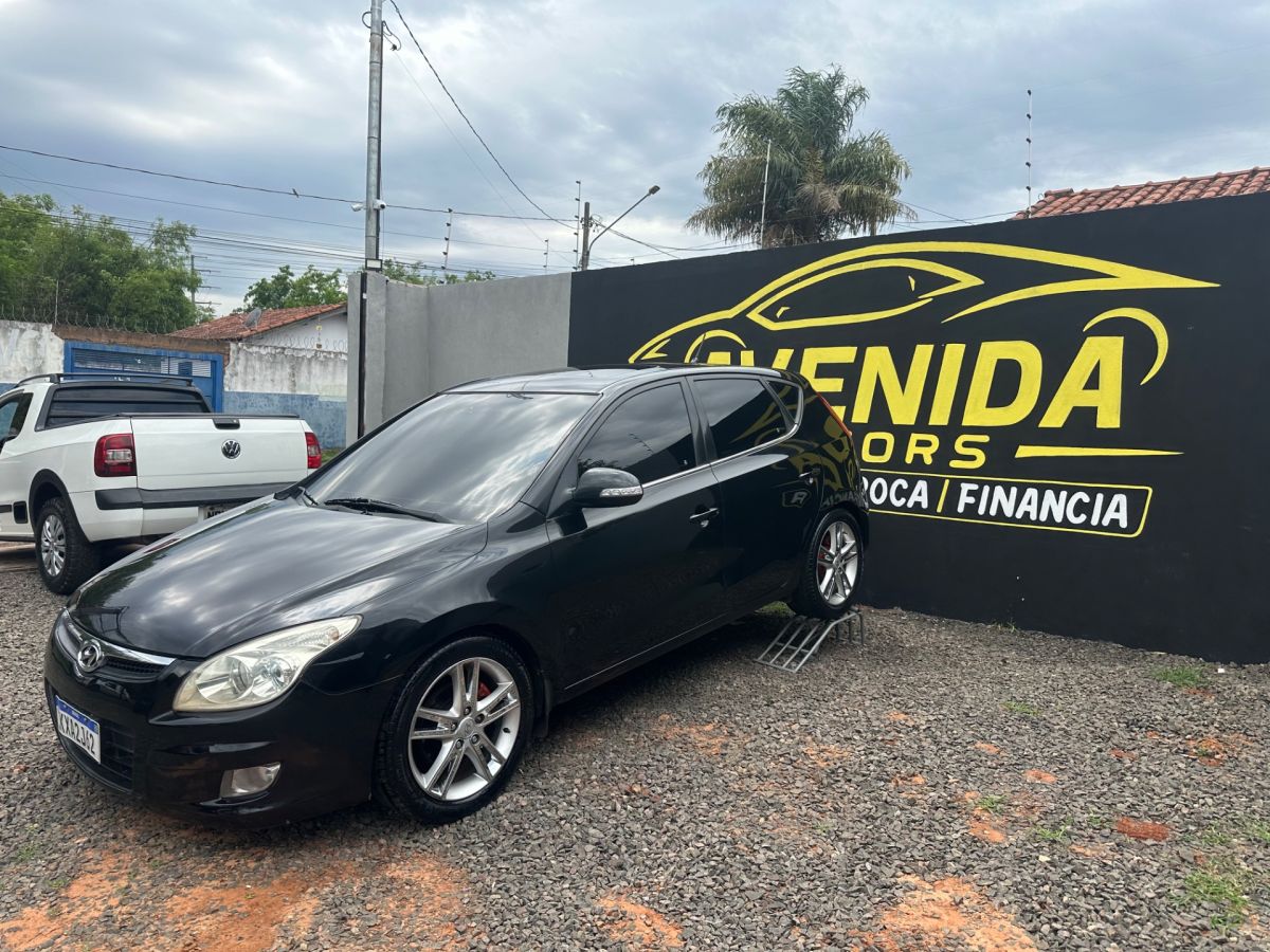 Vista principal de HYUNDAI i30 1.6 16v 2010