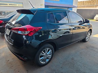 TOYOTA Yaris Hatch XL Plus Connect 1.5 16v 2020 - miniatura 11