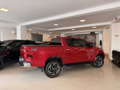 TOYOTA Hilux SRV D4-D 2.8TDi 16v 4X4 C.D. 2024 - miniatura 4