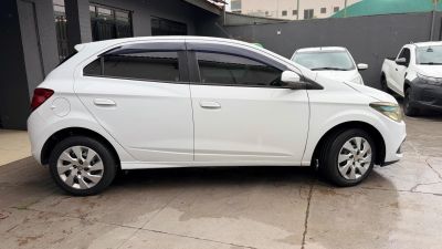 CHEVROLET Onix LT 1.4 2016 - miniatura 3