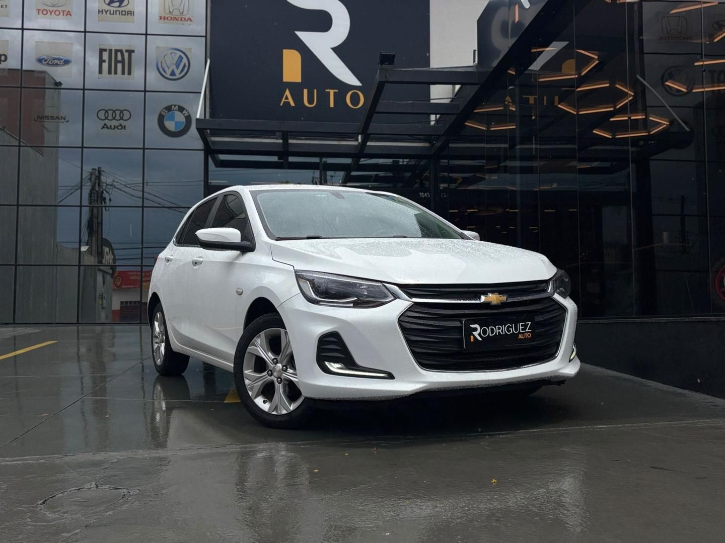 Vista principal de CHEVROLET Onix Premier 1.0T 12v 2021