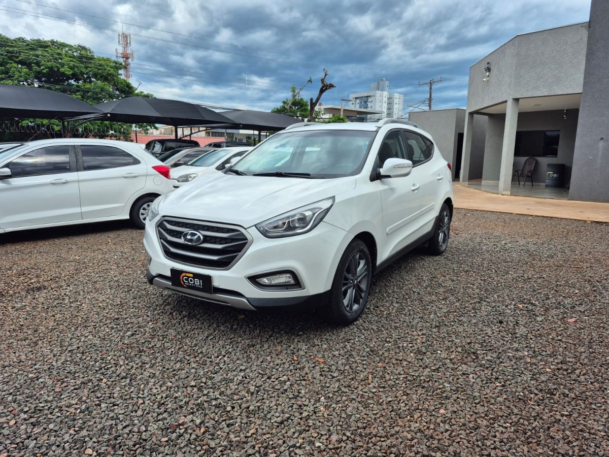 Vista principal de HYUNDAI ix35 GL 2.0 16v 2018