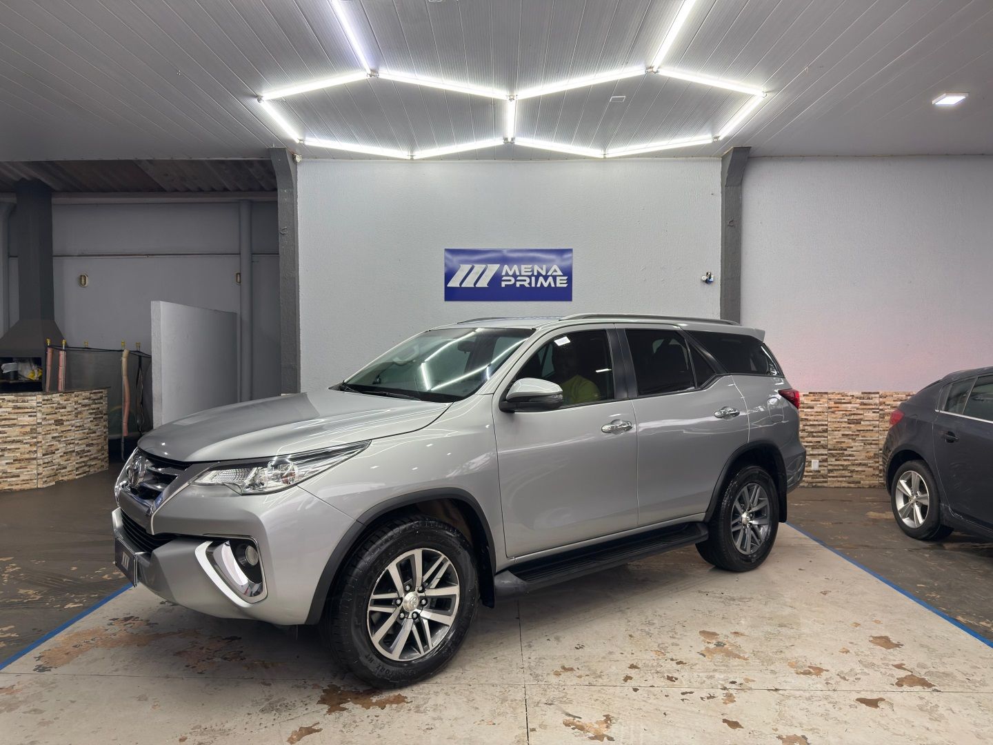 Vista principal de TOYOTA Hilux SW4 SRV 2.7 16v 2019
