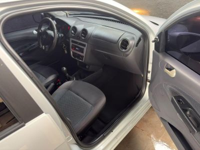 VOLKSWAGEN Gol 1.0 4p. 2016 - miniatura 7