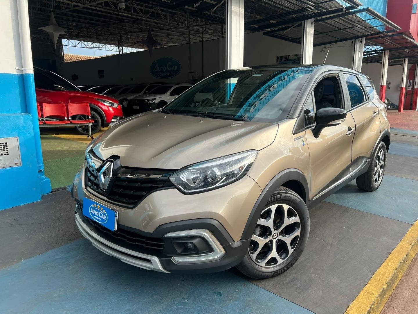 Vista principal de RENAULT Captur Intense 1.3T 16v 2022