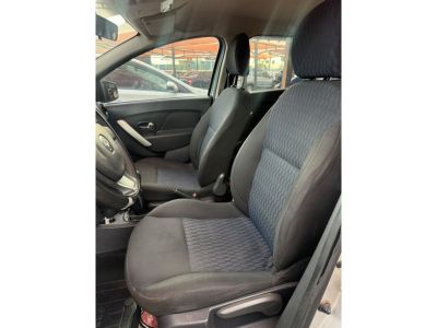 RENAULT Sandero Expression 1.6 2015 - miniatura 4