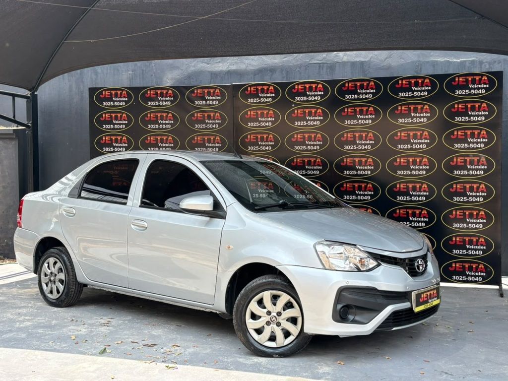 Vista principal de TOYOTA Etios Sedan X 1.5 16v 2018