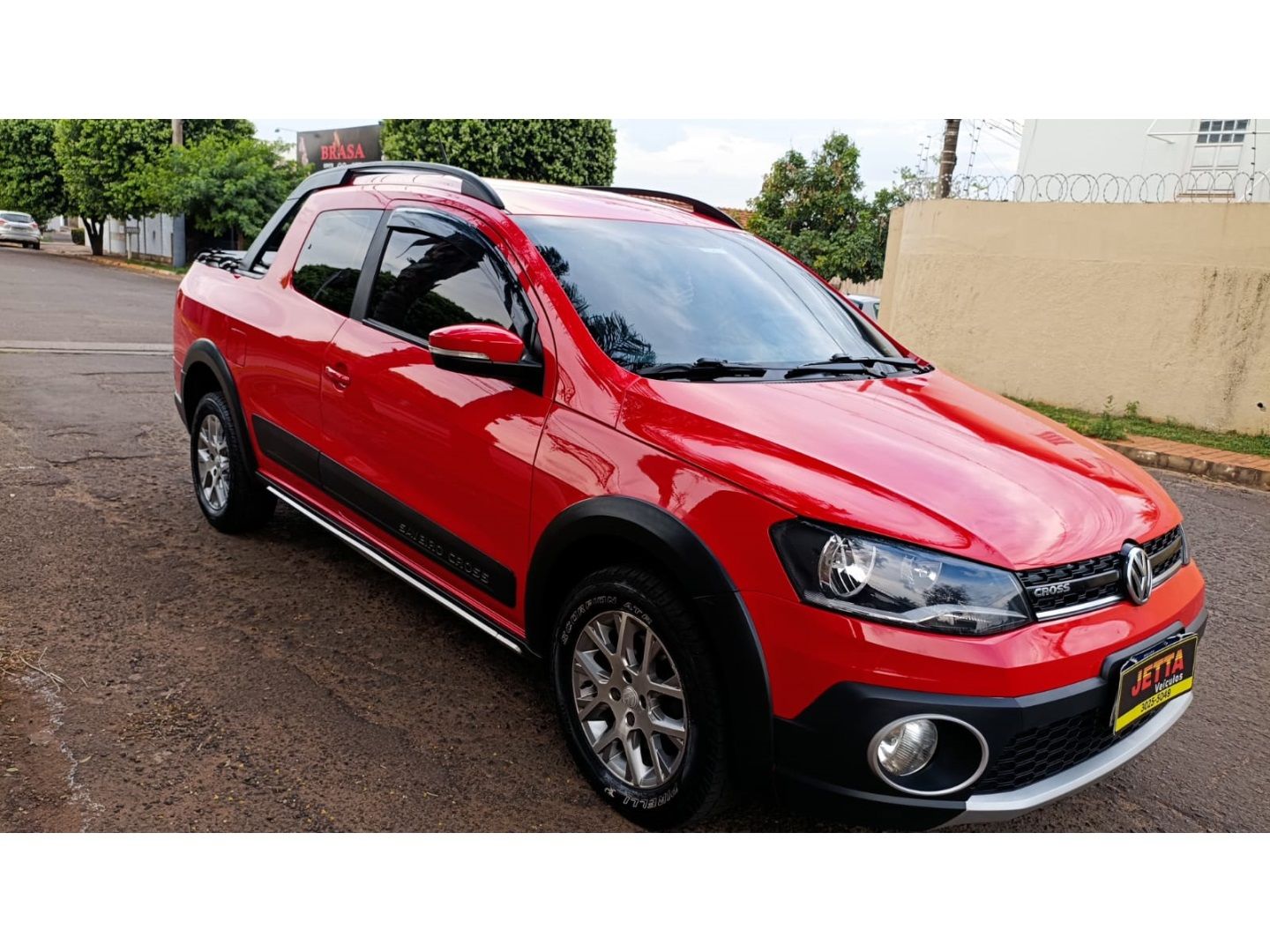 Vista principal de VOLKSWAGEN Saveiro Cross 1.6 16v C.D. 2015