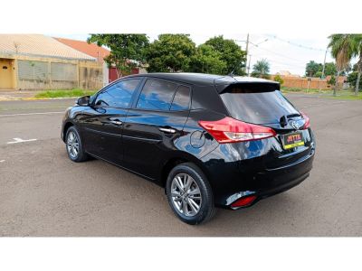 TOYOTA Yaris Hatch XL Plus Connect 1.5 16v 2022 - miniatura 4