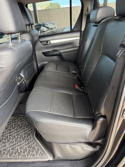 TOYOTA Hilux SRX D4-D 2.8TDi 16v 4x4 2021 - miniatura 4