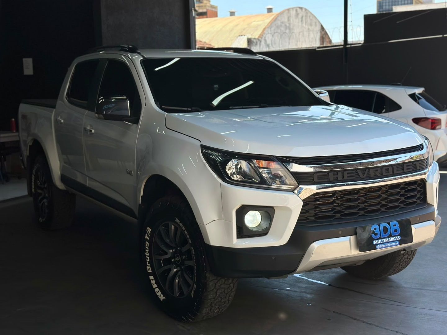Vista principal de CHEVROLET S10 LTZ 2.8CTDi 16v 4x4 C.D. 2021
