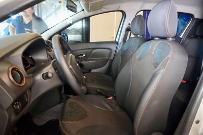 RENAULT Sandero StepWay 1.6 2015 - miniatura 8