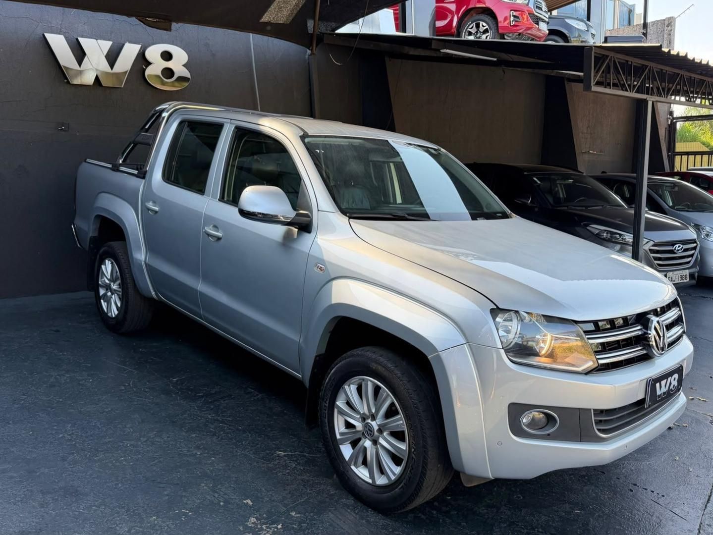 Vista principal de VOLKSWAGEN Amarok Highline 2.0TDi 16v 4x4 C.D. 2016
