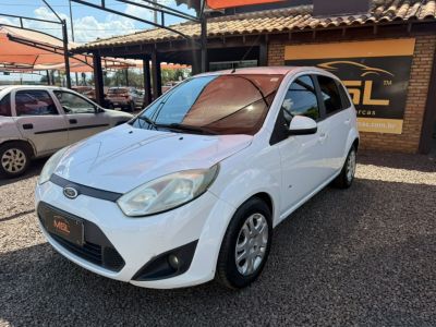FORD Fiesta Hatch SE 1.6 16v 2014