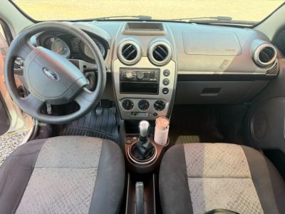 FORD Fiesta Hatch SE 1.6 16v 2014 - miniatura 3
