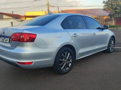 VOLKSWAGEN Jetta Comfortline 2.0 2013 - miniatura 3