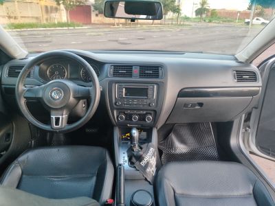 VOLKSWAGEN Jetta Comfortline 2.0 2013 - miniatura 5