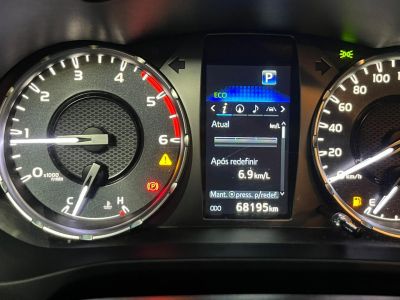 TOYOTA Hilux SRX D4-D 2.8TDi 16v 4X4 C.D. 2022 - miniatura 9