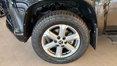 MITSUBISHI L200 Triton GLS 2.4TDi 16v 4X4 C.D. 2024 - miniatura 2