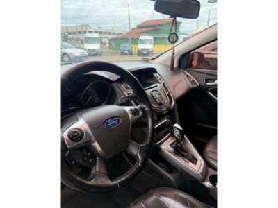 FORD Focus Sedan SE 1.6 16v Powershift 2015 - miniatura 4