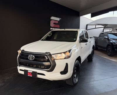 TOYOTA Hilux STD D4-D 2.8TDi 16v 4X4 C.D. 2024
