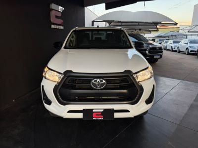 TOYOTA Hilux STD D4-D 2.8TDi 16v 4X4 C.D. 2024 - miniatura 2