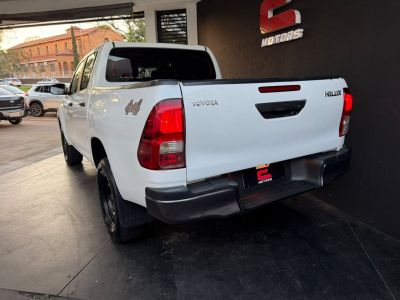 TOYOTA Hilux STD D4-D 2.8TDi 16v 4X4 C.D. 2024 - miniatura 4