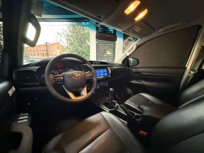 TOYOTA Hilux STD D4-D 2.8TDi 16v 4X4 C.D. 2024 - miniatura 9