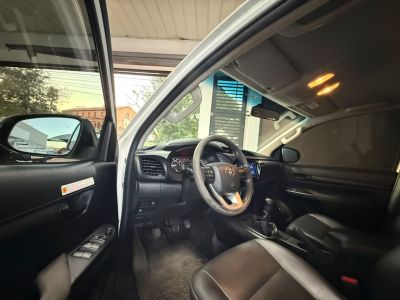 TOYOTA Hilux STD D4-D 2.8TDi 16v 4X4 C.D. 2024 - miniatura 12