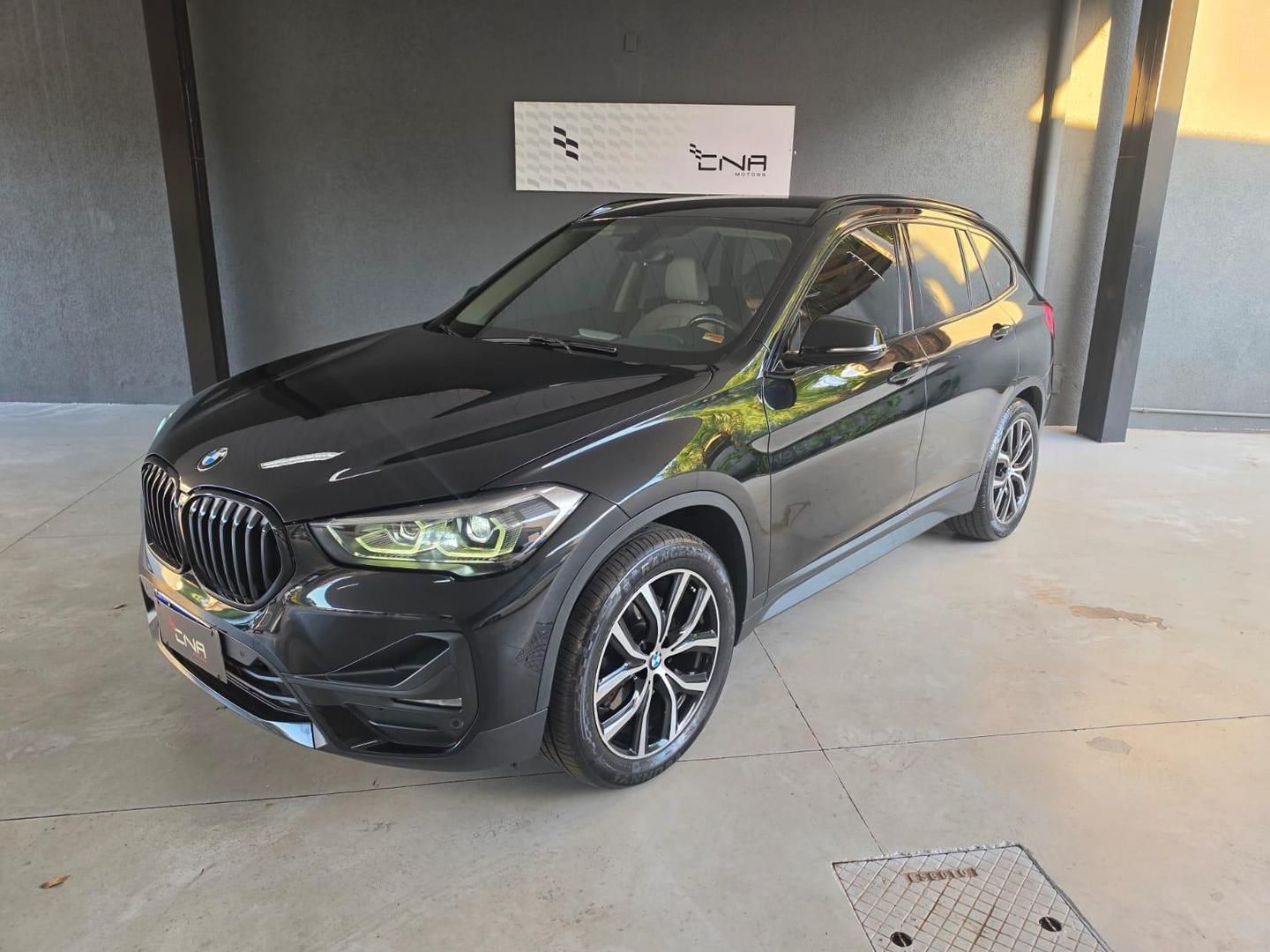 Vista principal de BMW X1 sDrive20i 2.0T 16v 2022