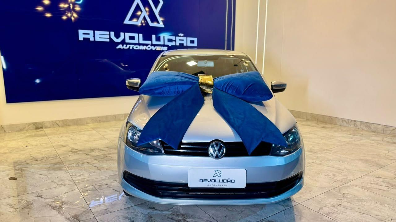 Vista principal de VOLKSWAGEN Voyage Trendline 1.0 2015