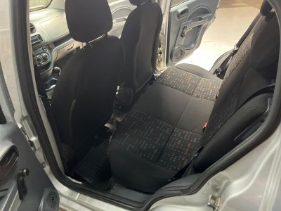 FIAT Uno Vivace 1.0 4p. 2015 - miniatura 15