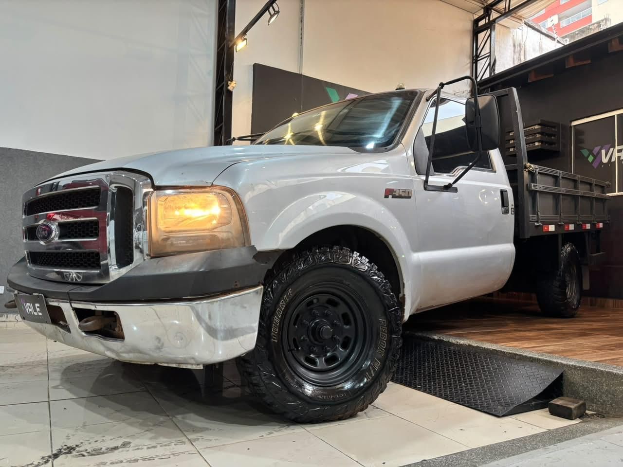 Vista principal de FORD F350 2.8TDi 2019