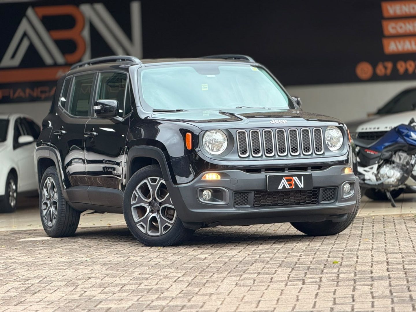 Vista principal de JEEP Renegade Longitude 1.8 16v 2018