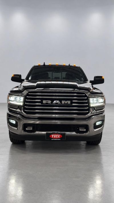 RAM 3500 Limited Edition Longhorn 6.7TDi 24v 4X4 C.D. 2022 - miniatura 2