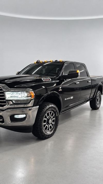 RAM 3500 Limited Edition Longhorn 6.7TDi 24v 4X4 C.D. 2022 - miniatura 3