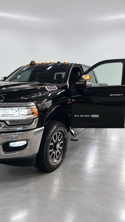 RAM 3500 Limited Edition Longhorn 6.7TDi 24v 4X4 C.D. 2022 - miniatura 4