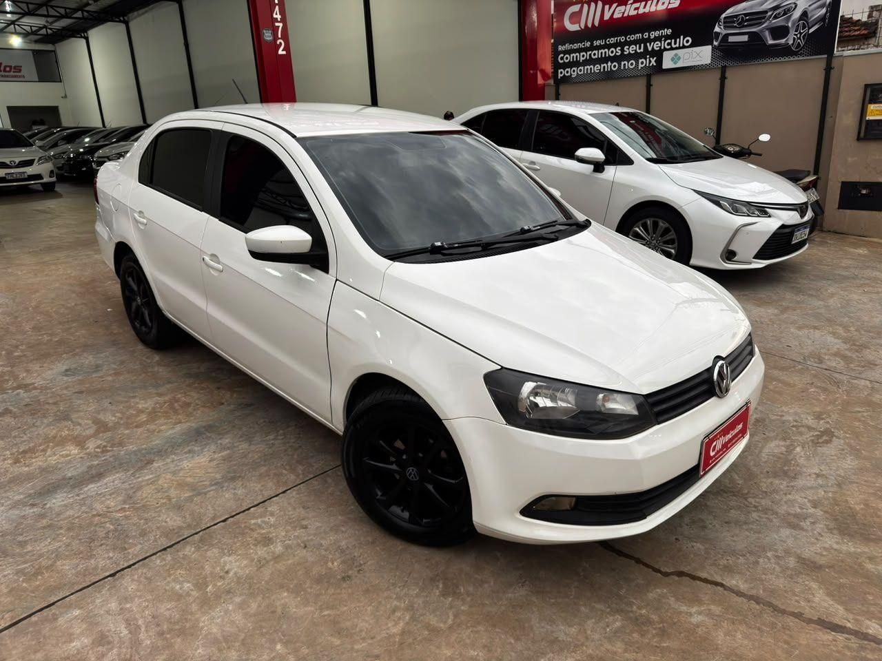 Vista principal de VOLKSWAGEN Voyage 1.0 2014