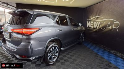 TOYOTA Hilux SW4 Diamond D4-D 2.8TDi 16v 4x4 2024 - miniatura 4