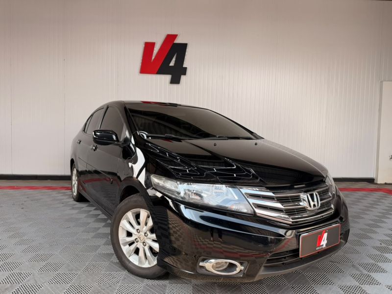Vista principal de HONDA City LX 1.5 16v 2013