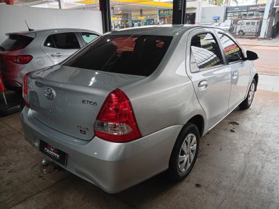TOYOTA Etios Sedan XS 1.5 16v 2018 - miniatura 6