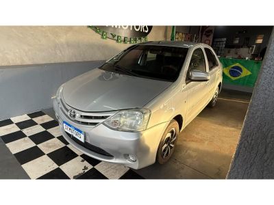 TOYOTA Etios Sedan X 1.5 16v 2015