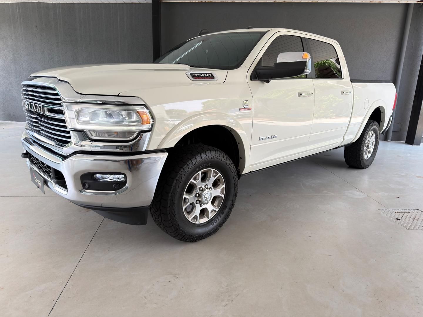 Vista principal de RAM 3500 Laramie 6.7TDi 24v 4X4 C.D. 2022