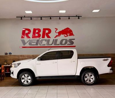 TOYOTA Hilux SR D4-D 2.8TDi 16v 4X4 C.D. 2019 - miniatura 5