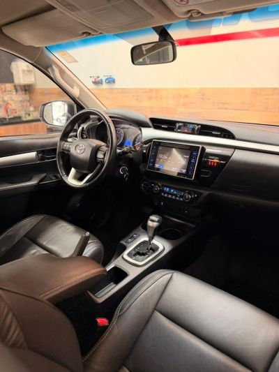 TOYOTA Hilux SR D4-D 2.8TDi 16v 4X4 C.D. 2019 - miniatura 7