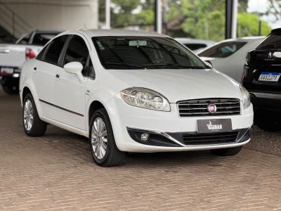 FIAT Linea Essence 1.8 16v Dualogic 2015