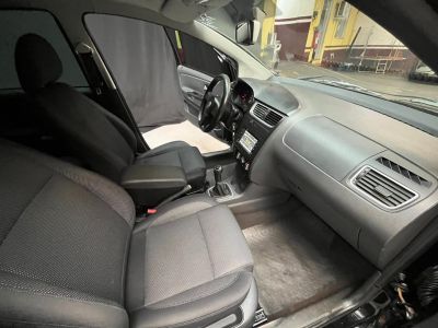 VOLKSWAGEN Fox 1.0 4p. 2011 - miniatura 14