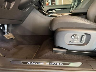 LAND ROVER Range Rover Velar Dynamic HSE 2.0T 16v P250 2025 - miniatura 13