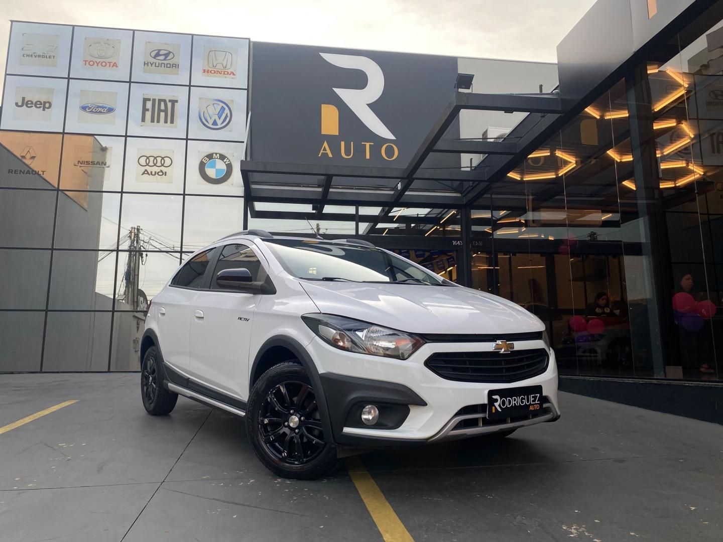 Vista principal de CHEVROLET Onix Activ 1.4 2017