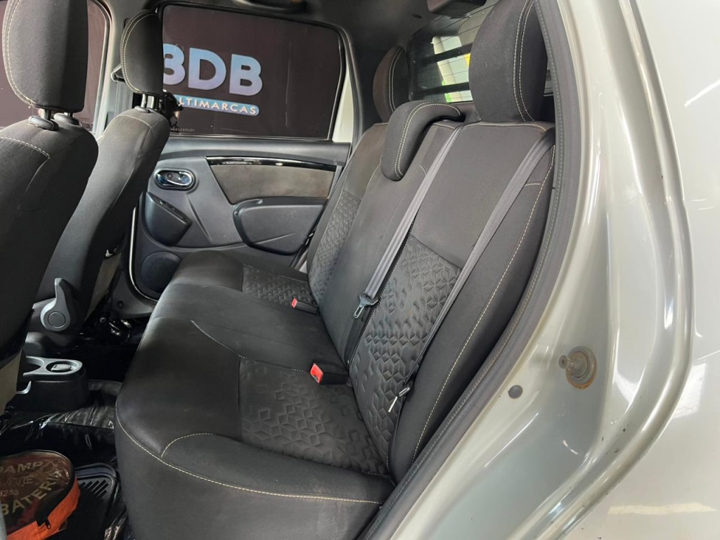 RENAULT Duster Oroch Dynamique 1.6 16v 2016 - miniatura 9